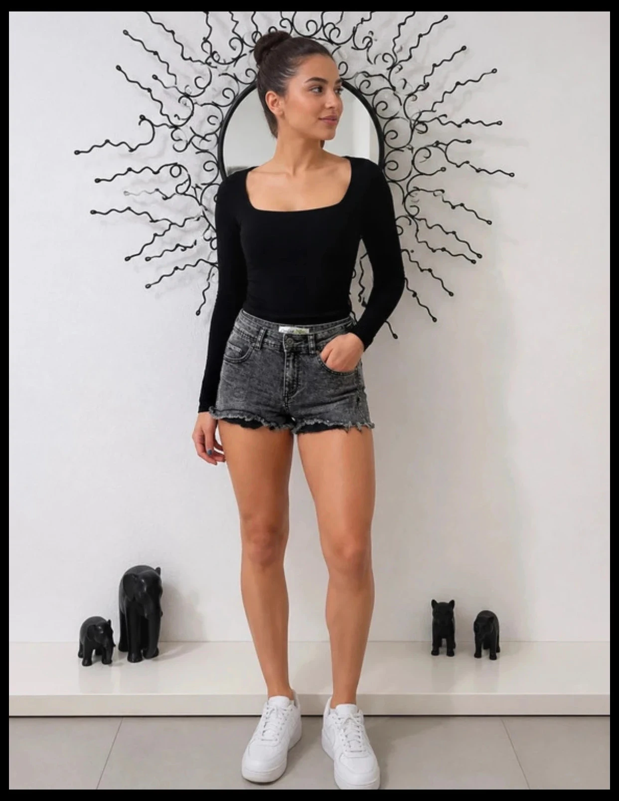 Coolcat Sassy Distressed Denim Mini-Shorts – Size XS – photo 7